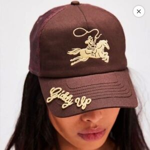 Free People Giddy Up Trucker Hat! CURRENT ONlINE!!! 🔥 🔥 🔥 NWT!!